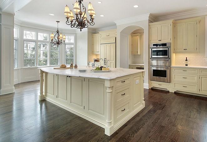 spacious living room with laminate flooring in Lakemore